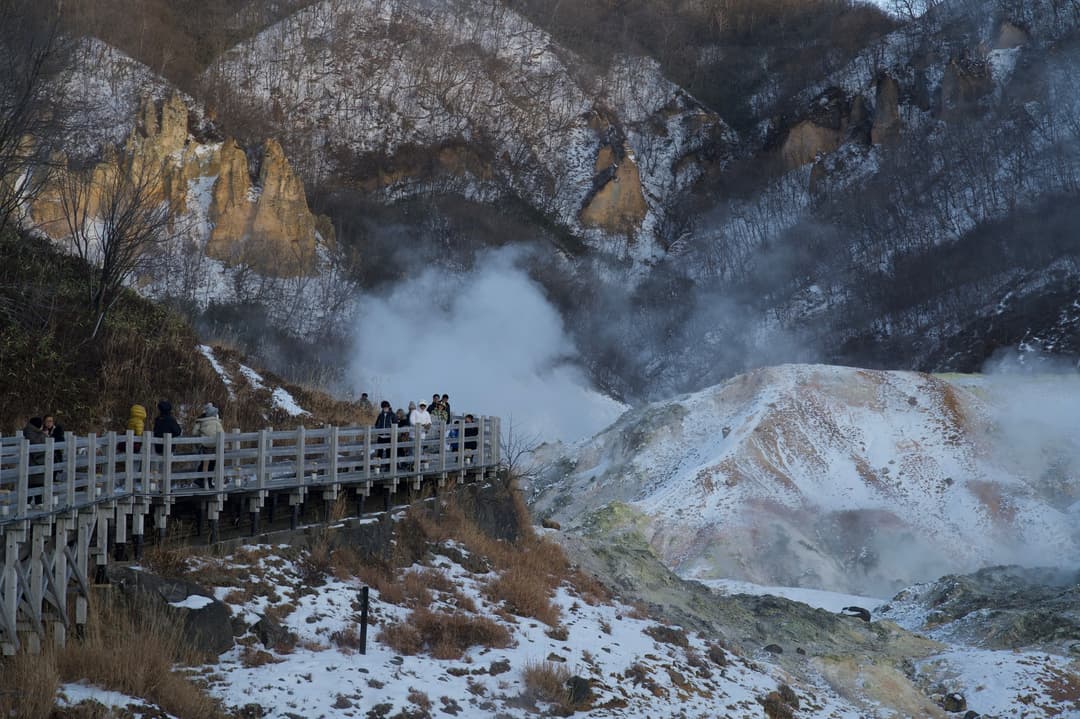 Boardwalk through steam – Noboribetsu, Hokkaido