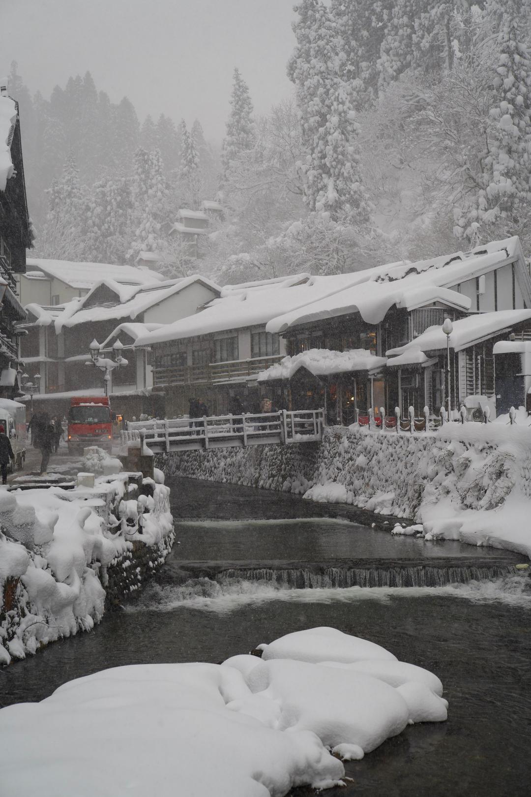 River through the snow – Ginzan Onsen, Yamagata