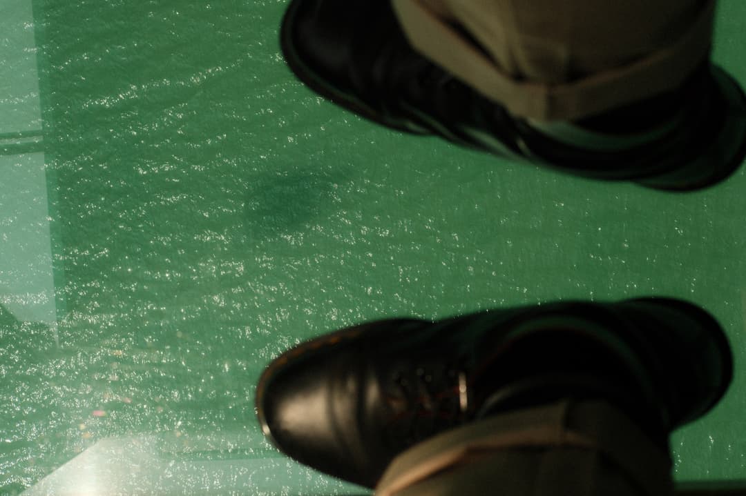 Shoes above the water – Hong Kong