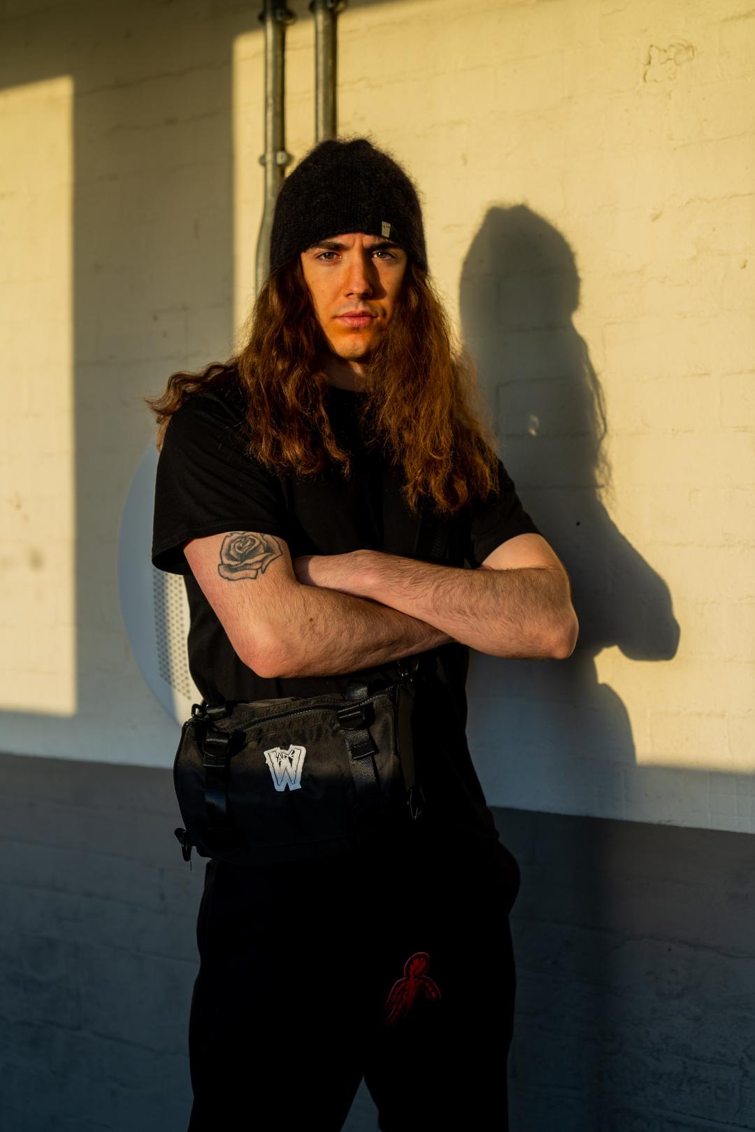 Wade, hard afternoon light – London
